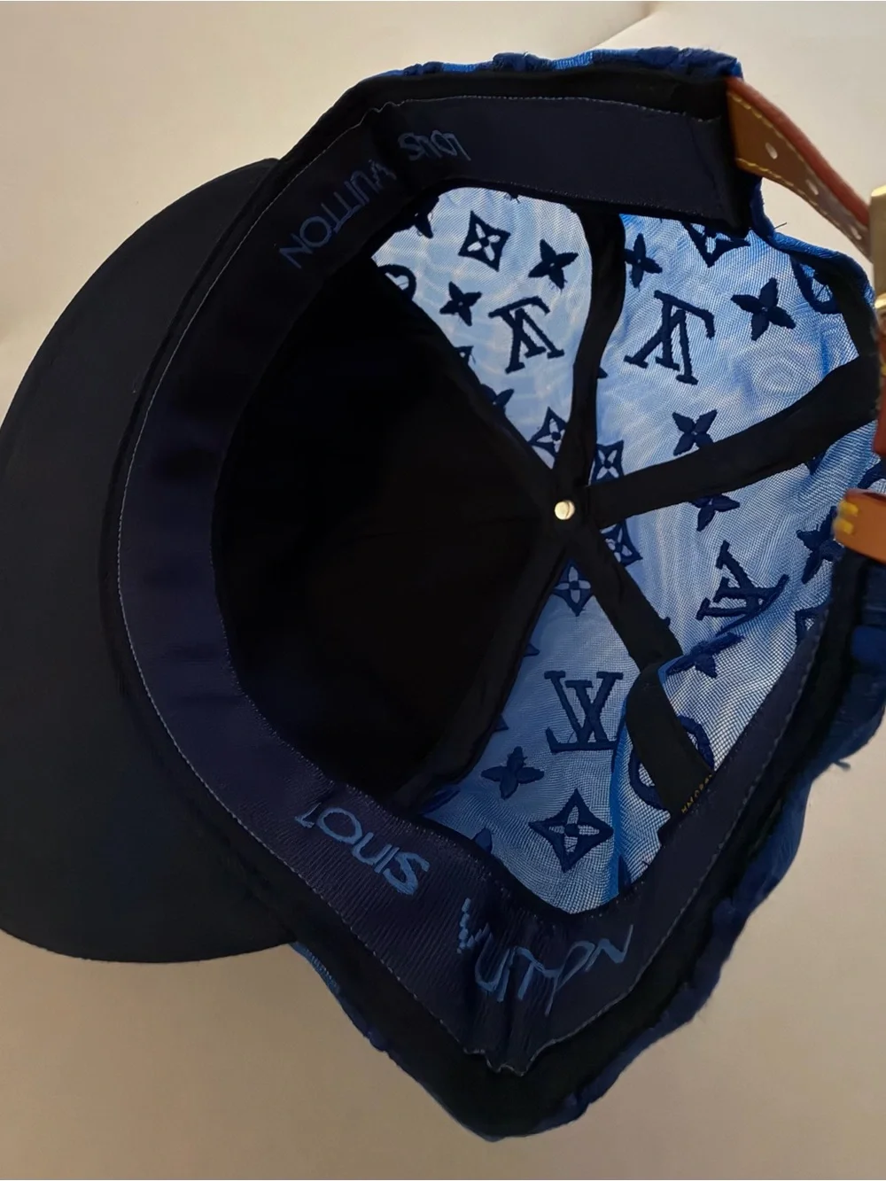 Louis Vuitton vuitton graphic cap